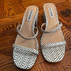 POLKA DOT STEVE MADDEN SANDALS